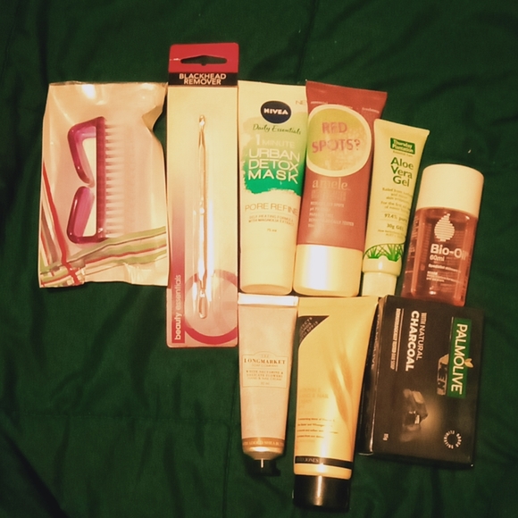 Bulk beauty-skin/suncare/ mask/👌 creams/🧼etc. All🆕MUST GO asap !;) - Picture 2 of 11